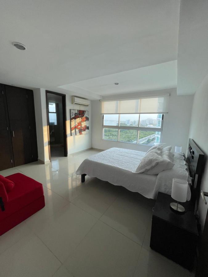 Cartagena Beach Front Apartments ภายนอก รูปภาพ