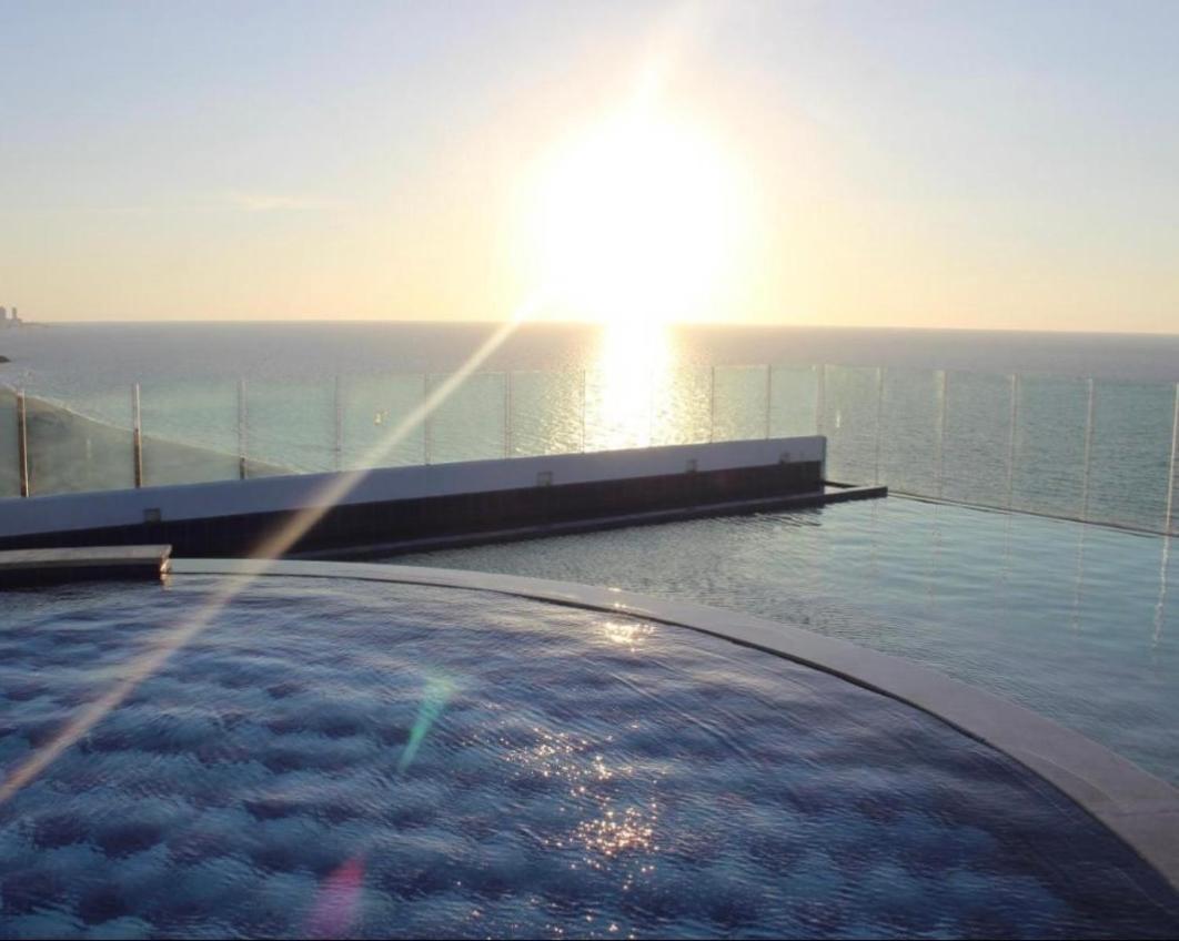 Cartagena Beach Front Apartments ภายนอก รูปภาพ