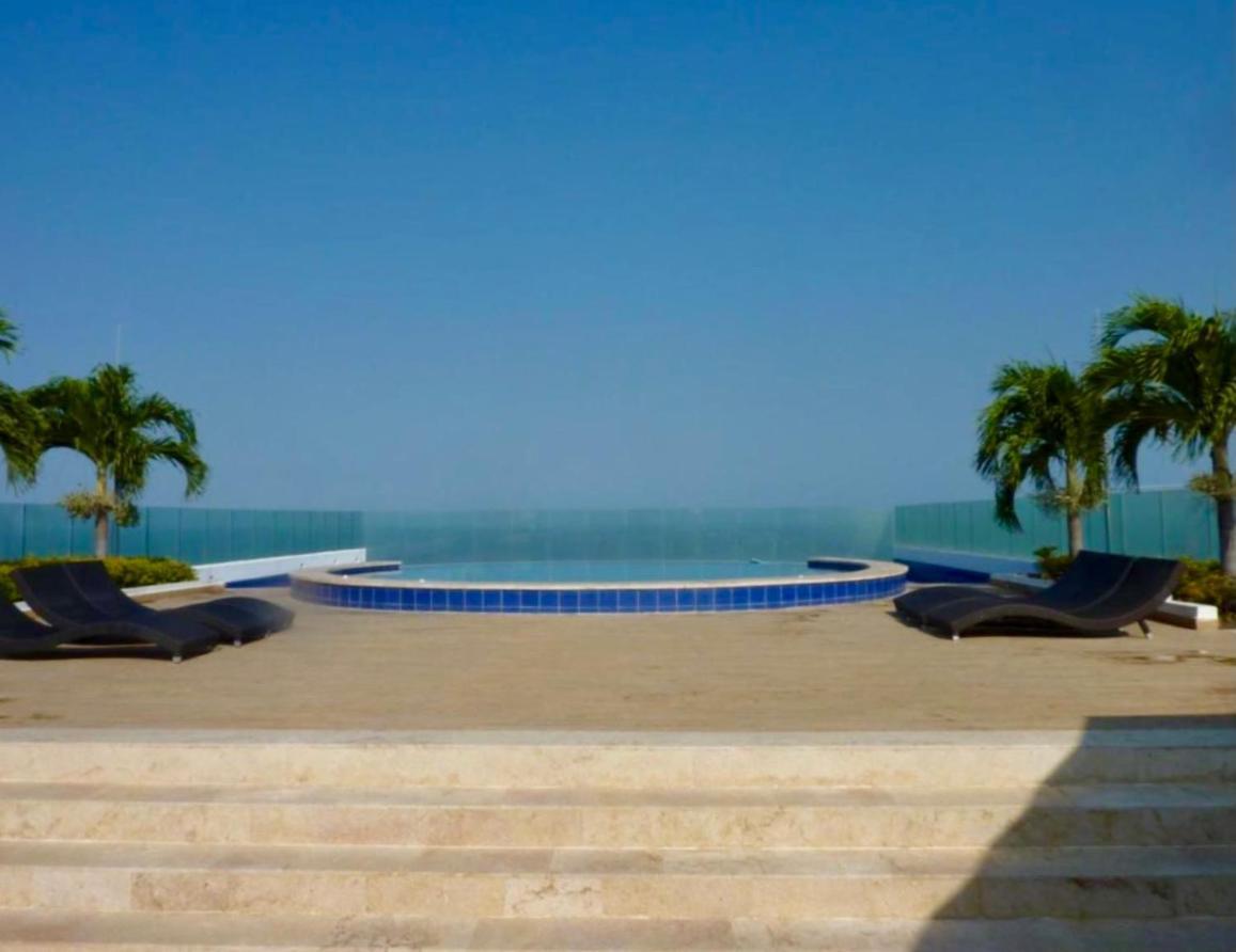Cartagena Beach Front Apartments ภายนอก รูปภาพ